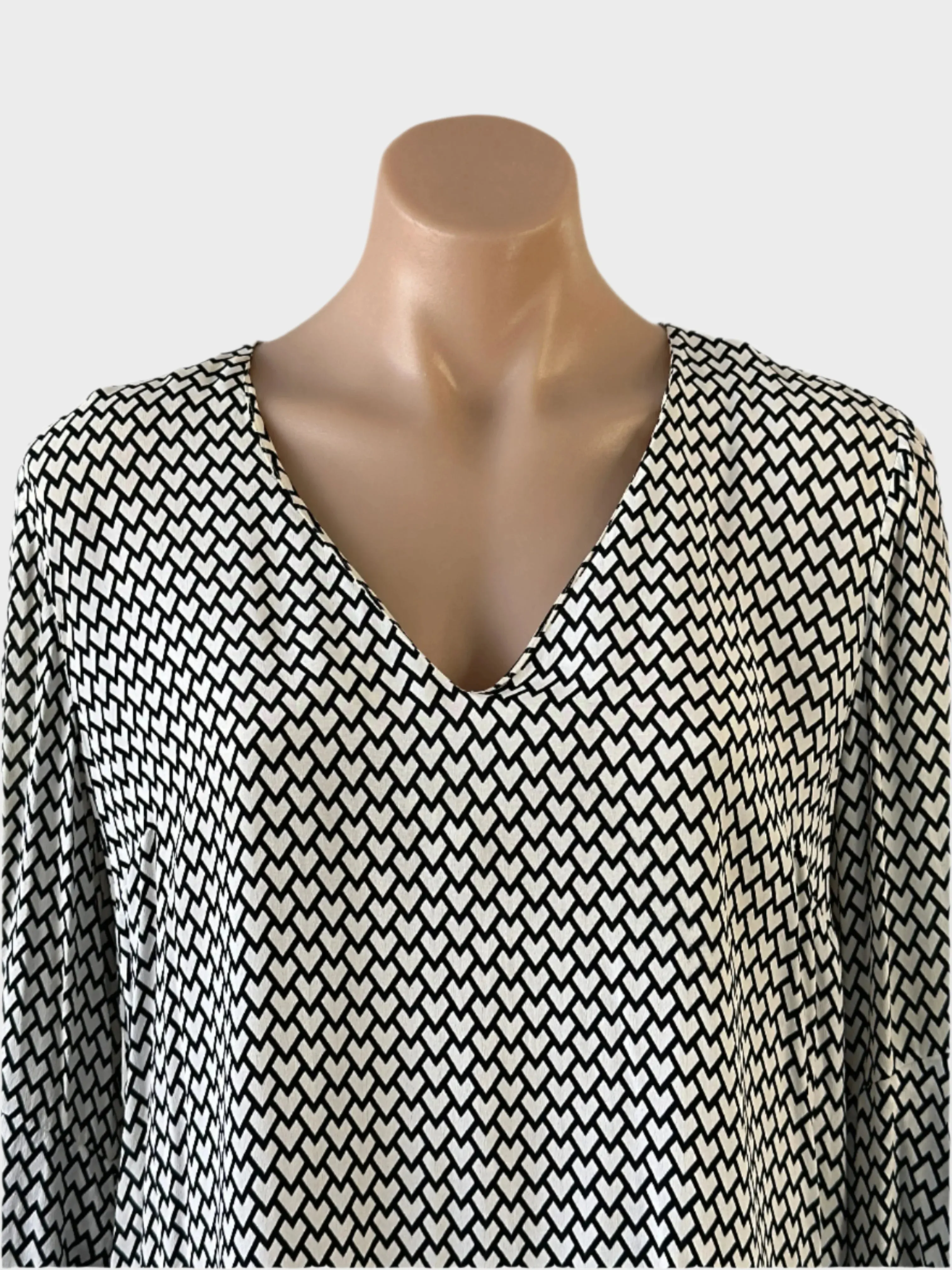 ZARA | top | size 10 | three quarter sleeve